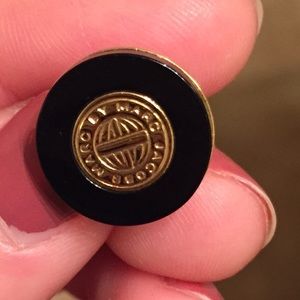 Mark by Marc Jacobs Turnlock Engraved logo studs