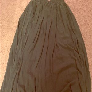 Green maxi skirt