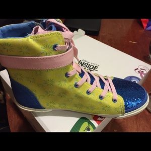 💯UGG Disney Pixar Inside Out J I Heart High Top
