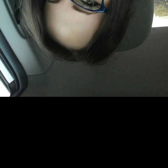 Meet your Posher, Tisha - Picture 1 of 1