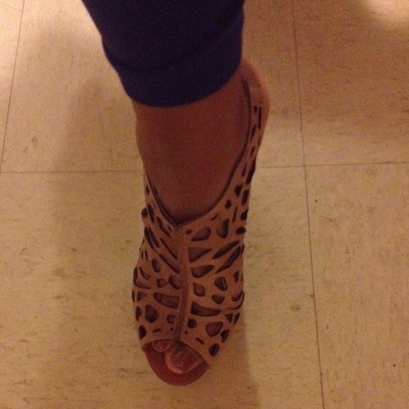 🎊🎉🎊SOLD🎉🎊🎉 - Picture 2 of 4