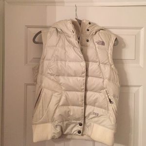 White north face vest with hood