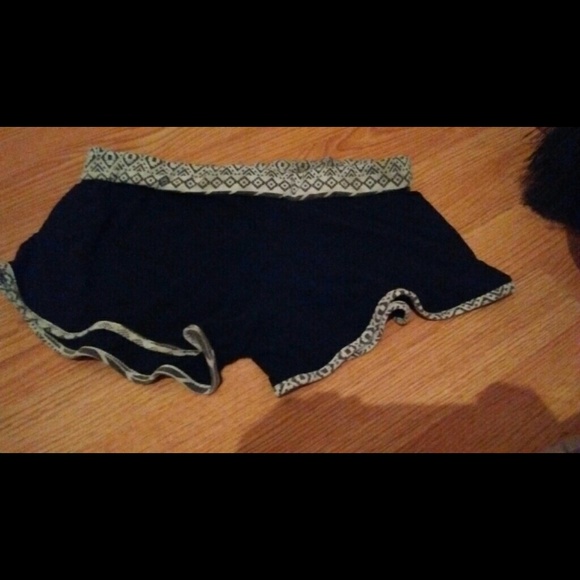 Cute Aztec print shorts