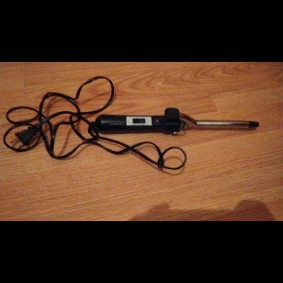 Curling iron by Vidal Sassoon