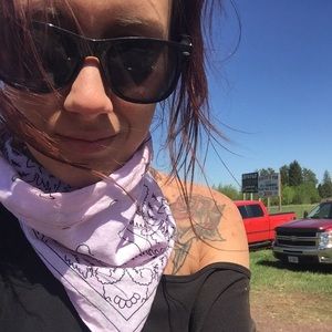 Meet your Posher, Tiffany