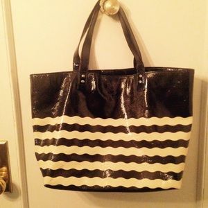 Orla Kiely patent tote