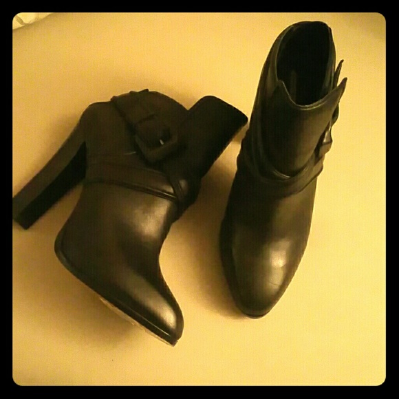 [max studio] leather booties - Picture 1 of 2