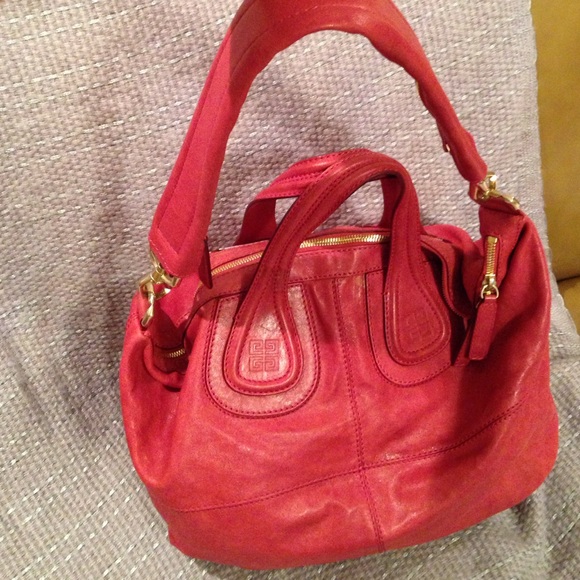 Authentic Givenchy - Picture 3 of 4