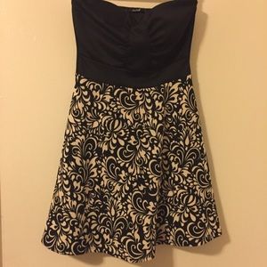 Strapless dress