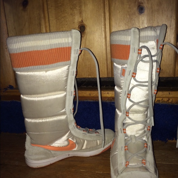 Nike hi 2 lace up sneaker boots