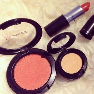 Authentic MAC Amberingrose Rose blush Gently Used