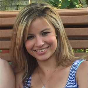 Meet your Posher, Jacqueline