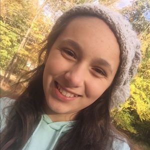 Meet your Posher, Alexandra