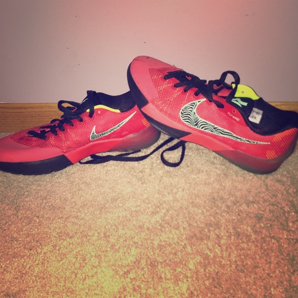 Nike KD basketball shoes