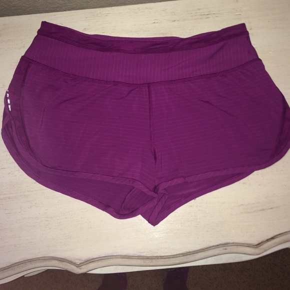 Lulu lemon shorts size 6.