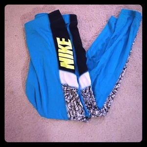 Nike workout leggings