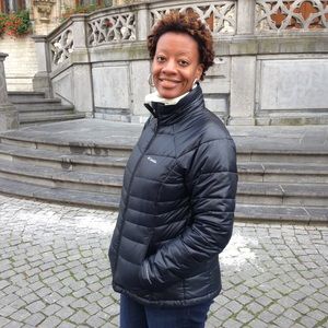 Meet your Posher, Donya