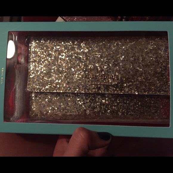 kate spade Handbags - Kate Spade New York Glitterbug iPhone 6 Wristlet