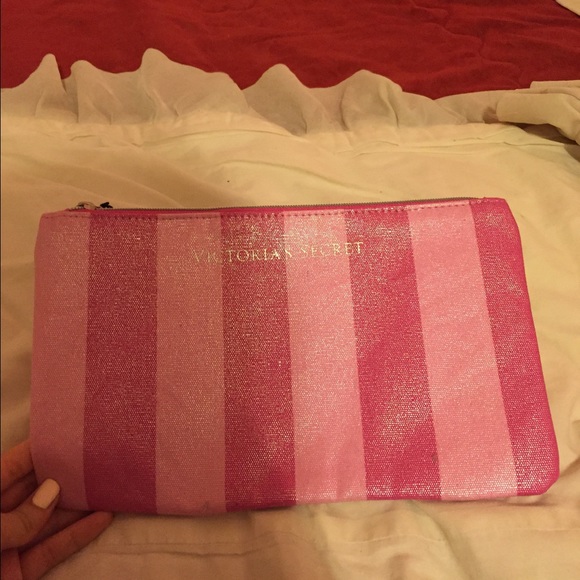 Victoria's Secret Zip