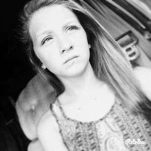 Meet your Posher, Kaylie