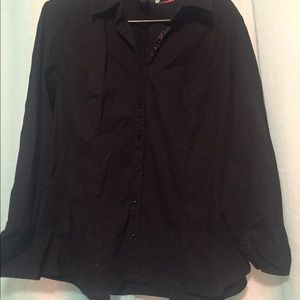 black button-up shirt