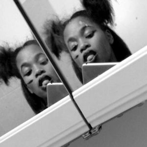 Meet your Posher, Kitaa