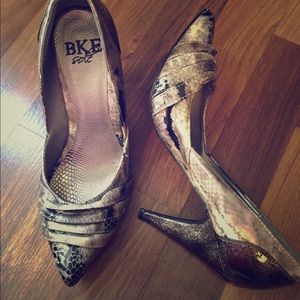 EUC BKE snake skin pattern heels.