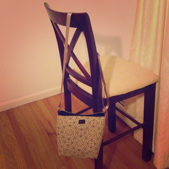 Madison handbags cross body bag