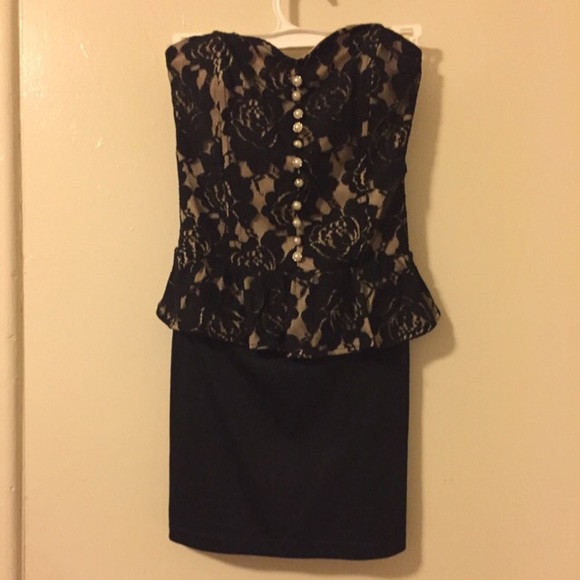 Strapless dress