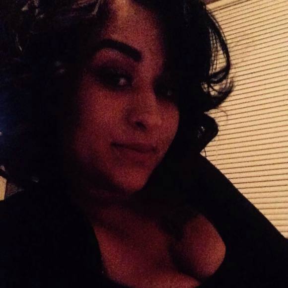 Meet your Posher, Jenieva - Picture 1 of 1