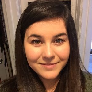 Meet your Posher, Carly