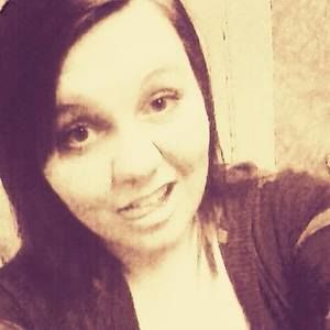 Meet your Posher, Abbi