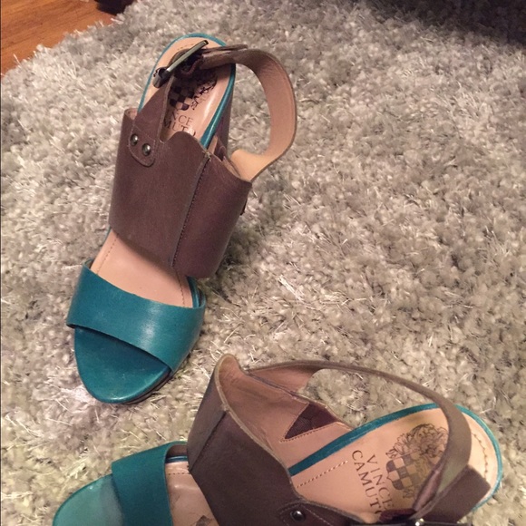 Shoes - Picture 2 of 4