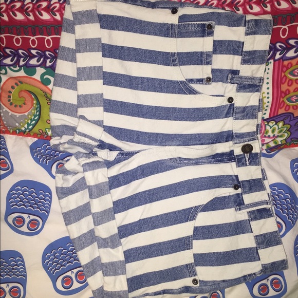 High wasted striped shorts