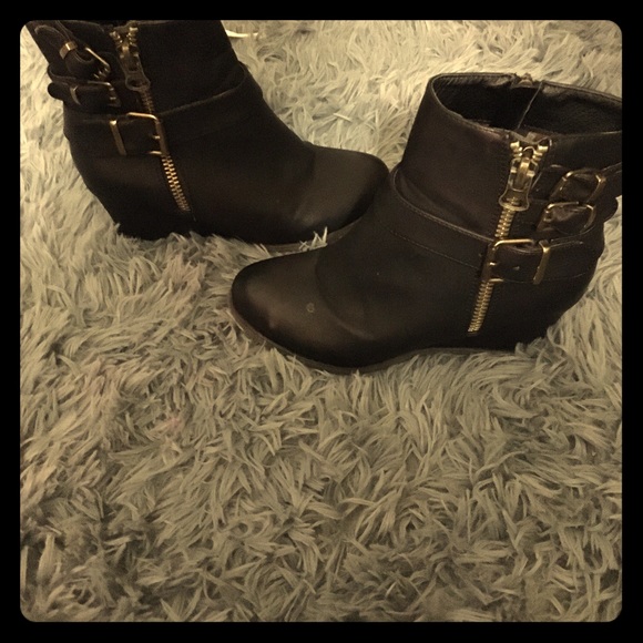 Wedged booties