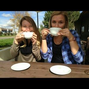 Meet your Posher, Hannah