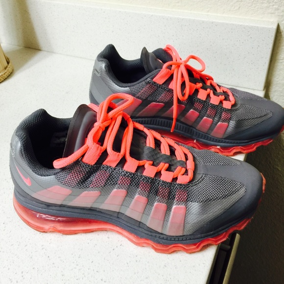 Women Nike Air max shoes