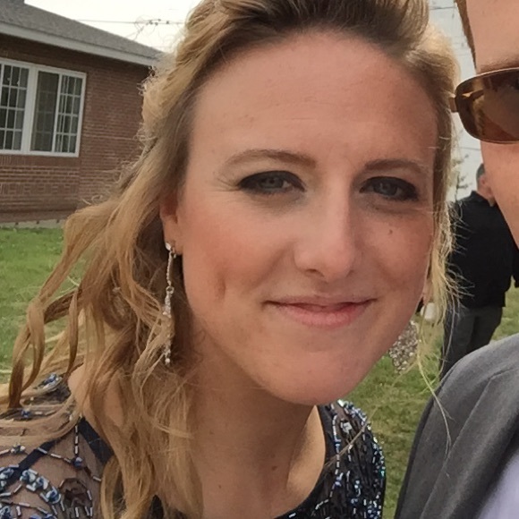 Meet your Posher, Sarah - Picture 1 of 1