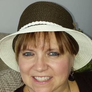 Meet your Posher, Traci