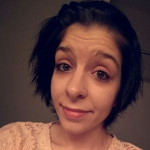 Meet your Posher, Kasandra