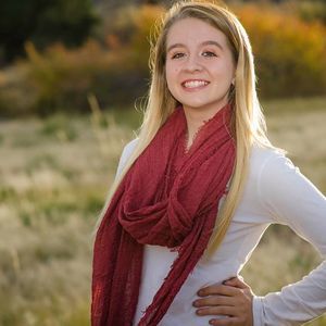 Meet your Posher, Courtney