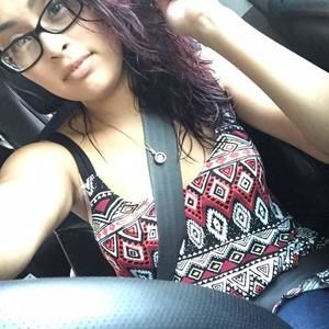 Meet your Posher, Caroline