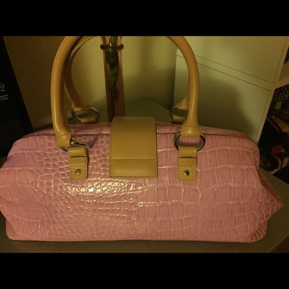 SOLD LOCALLY- BCBG Light Purple Handbag - Picture 3 of 3