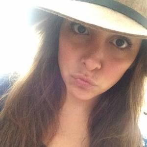 Meet your Posher, Adriana