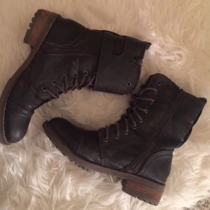 Call it Spring combat boots
