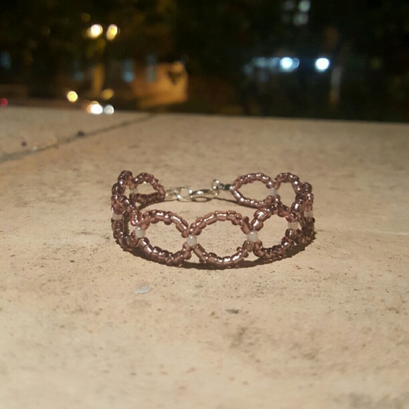 Light Purple Beaded Loop Bracelet