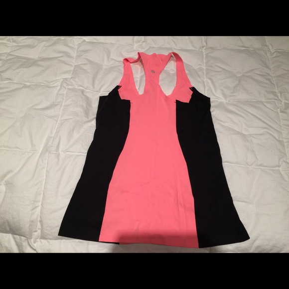 Top - Picture 2 of 3