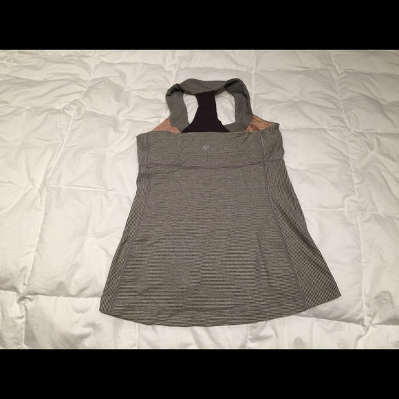 Top - Picture 2 of 4