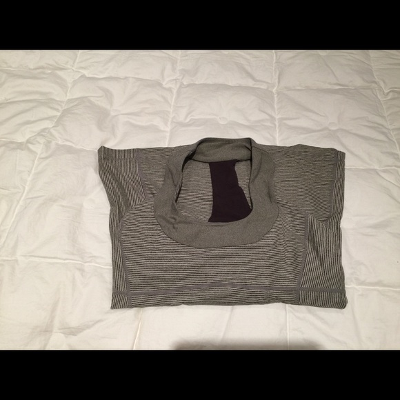 Top - Picture 4 of 4