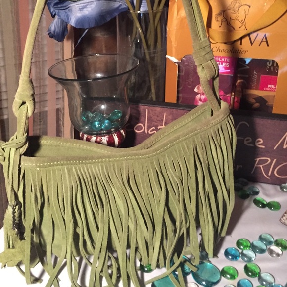 💋SALE💋Cute Suede Fringe Bag - Picture 2 of 4